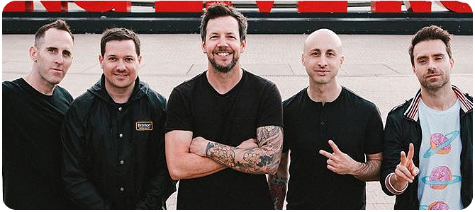 David Desrosiers se včera po 2 letech oficiálně vrátil na turné se Simple Plan na Warped Tour