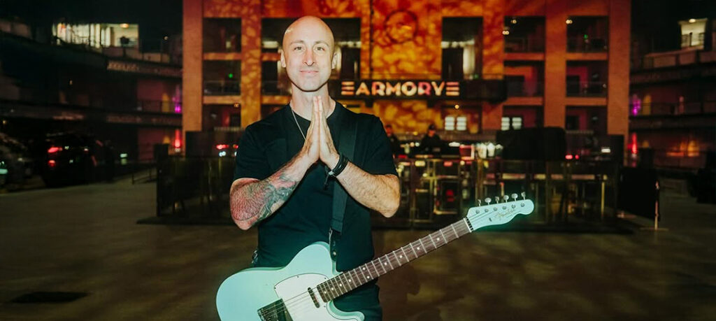 Jeff Stinco odhaluje: Simple Plan plánují nahrát nové album do března!