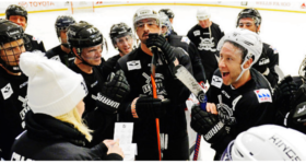 PHOTOS: Chuck’s team wins at Luc Robitaille Celebrity Shootout ice-hockey match!